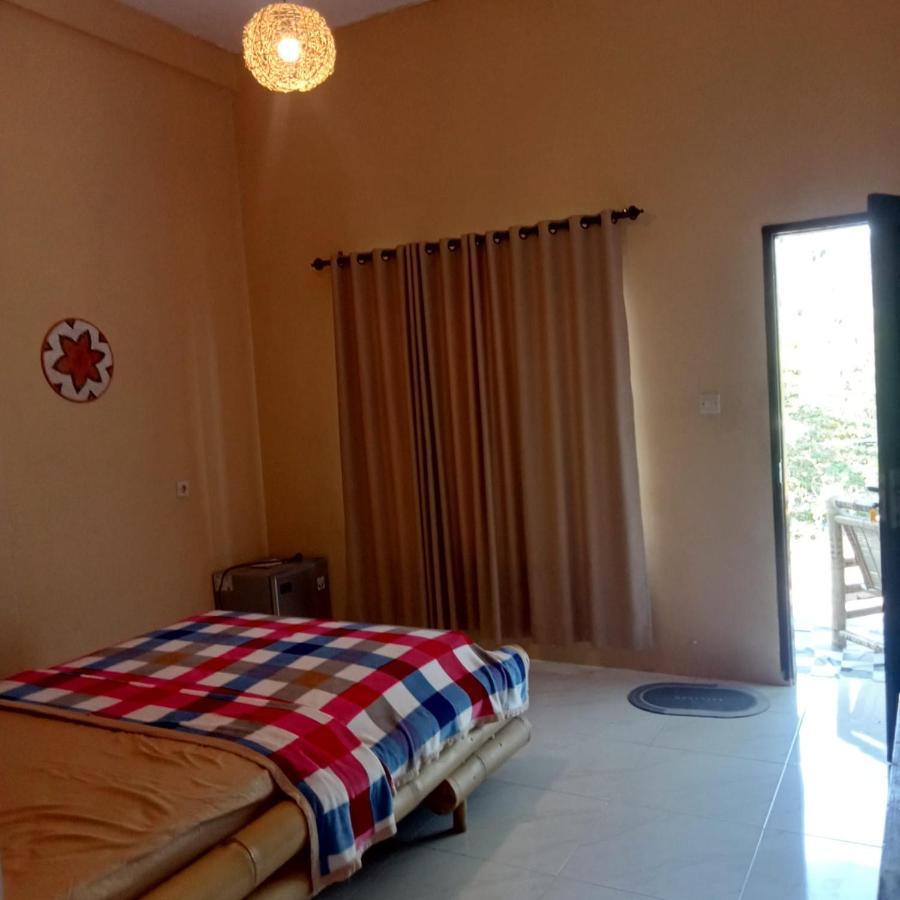 Sunrise Bukit Asam Homestay Kuta  Luaran gambar